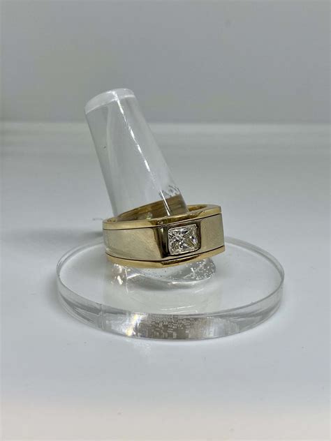 Madison jewelers - Kay Madison. 18 East Towne Mall. Madison, WI 53704-3712. (608) 249-9279. Find Another Location.
